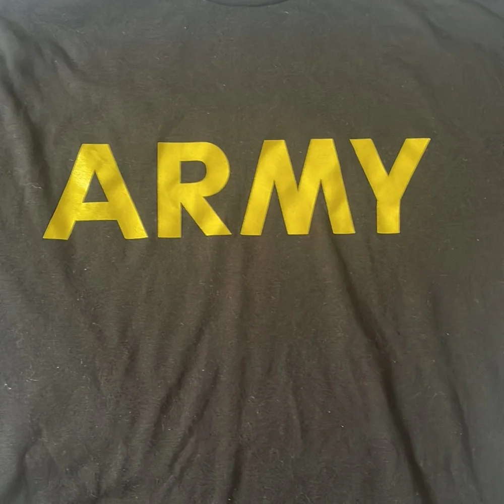 Mens Tshirt - Small - Picture 2 of 4